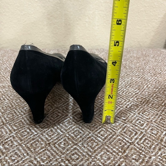 Salvatore Ferragamo Black Suede Textured Metallic Toe Kitten Heel Sz 10A Career - Picture 11 of 11